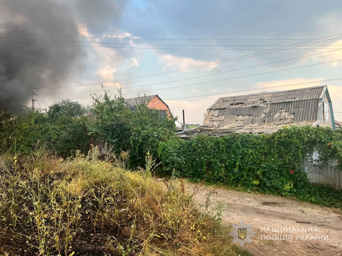 Шість ракет, 20 авіаударів і понад 700 дронів: росіяни атакували Запорізьку область - є загиблий та поранені (фото)