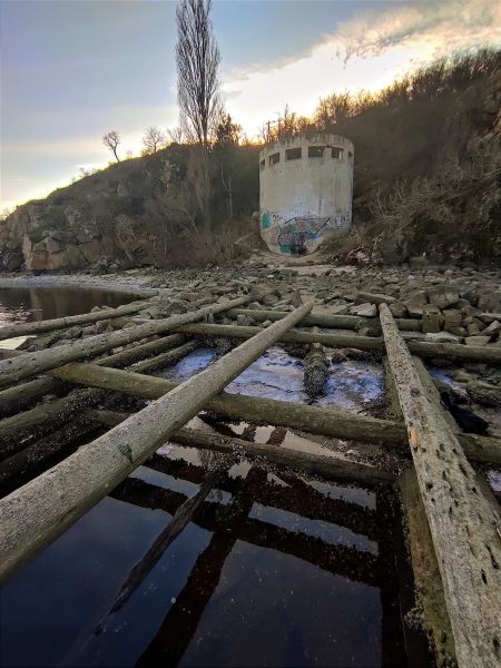 Запоріжці фотографують дно ріки Дніпро