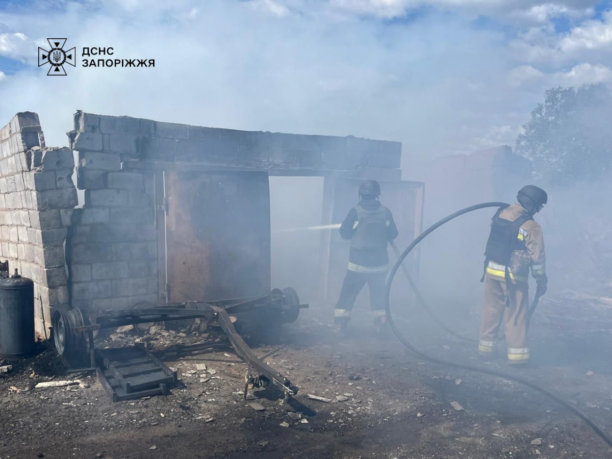 Поранені люди - вранці ворог обстріляв село у Запорізькій області