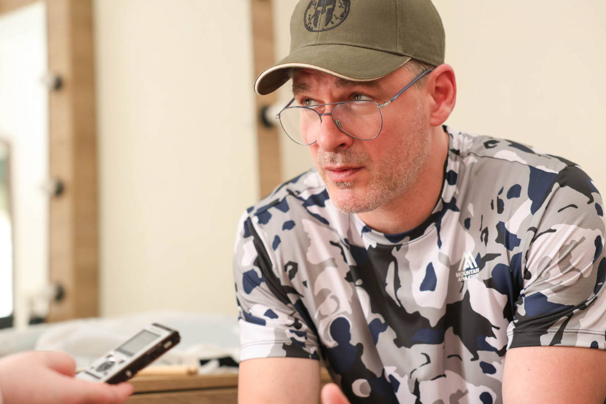Другої частини альбому "Сонце" не буде - у Запоріжжі Арсен Мірзоян розповів про творчість та стосунки з дружиною