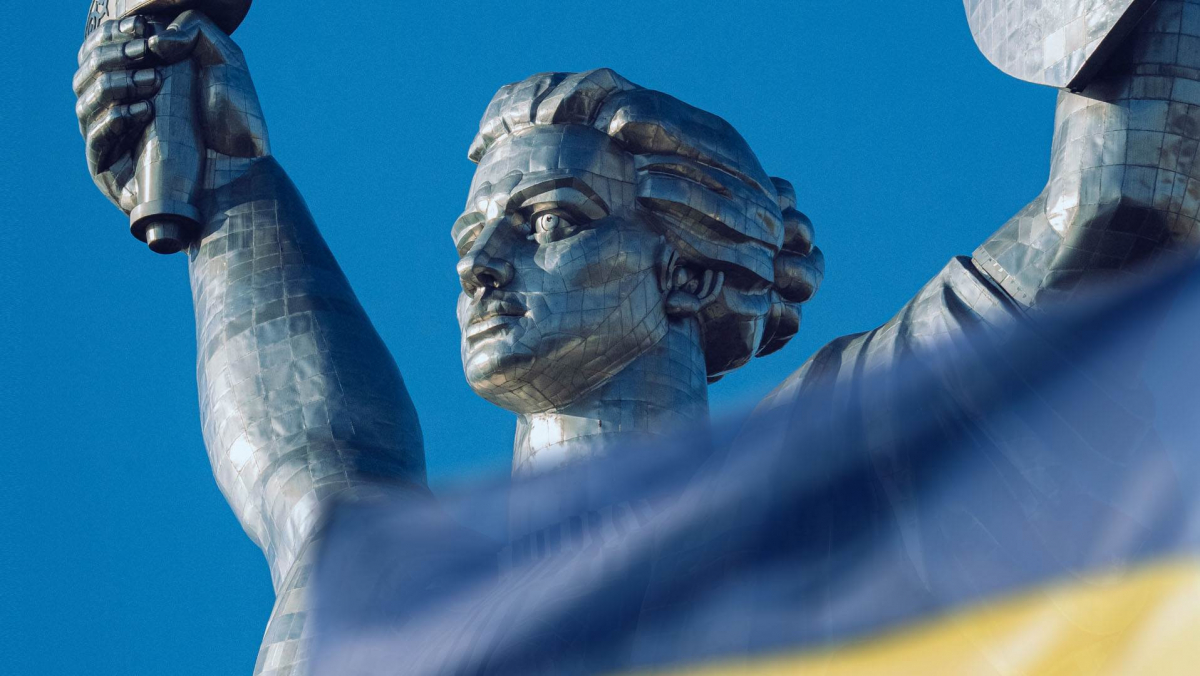На щиті монумента «Батьківщина-Мати» встановлять тризуб зі сталі Метінвесту