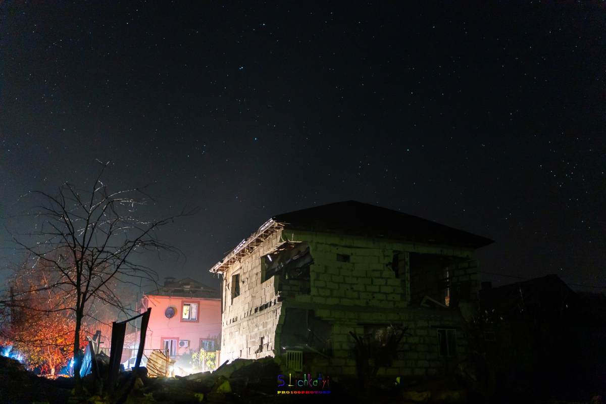 Задокументували шкоду довкіллю - у Запоріжжі на місці влучань російських ракет працювали екологи (фото)