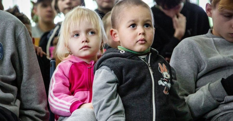 Окупанти депортують дітей з України в росію під виглядом лікування