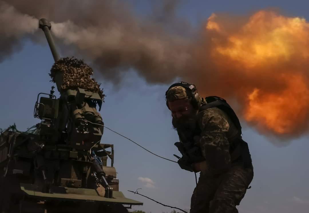 Українські військові показали, як знищують окупантів касетними боєприпасами – відео