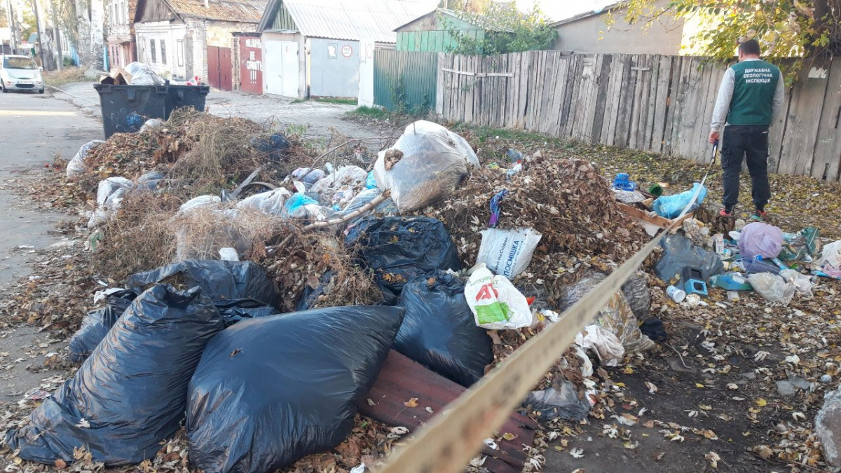 У Запоріжжі виявили сім незаконних сміттєзвалищ – фото