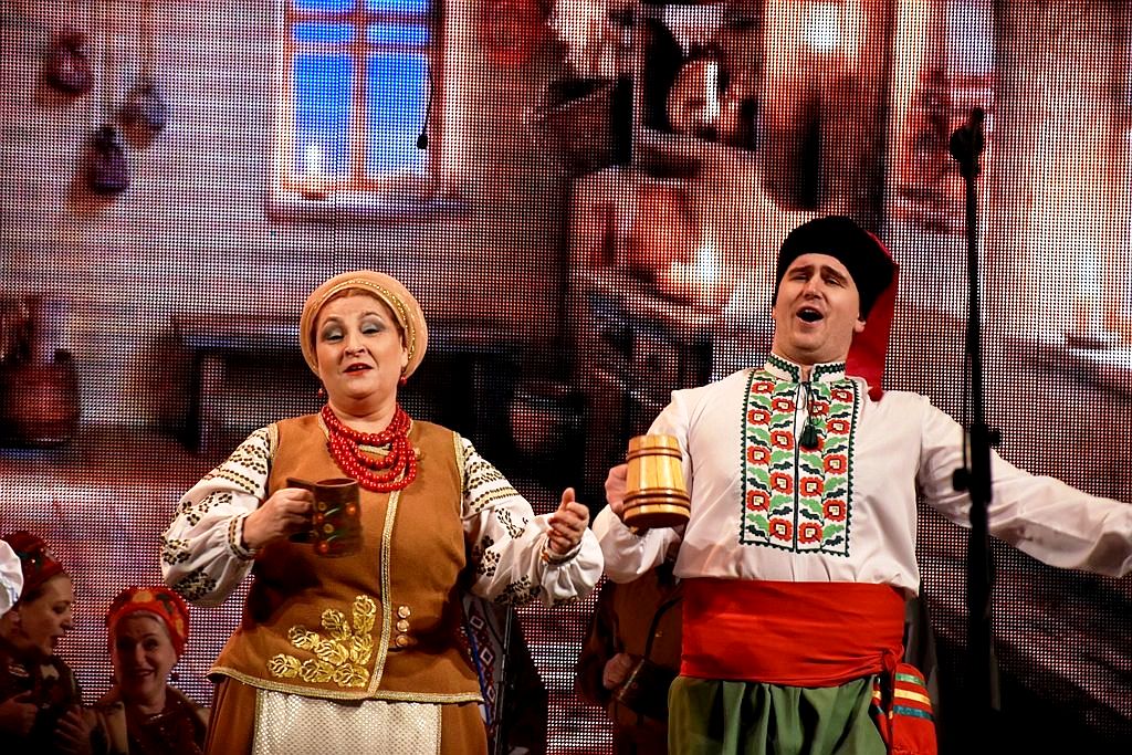 У запорізькій філармонії показали яскраву прем'єру мюзиклу з українським колоритом - фото