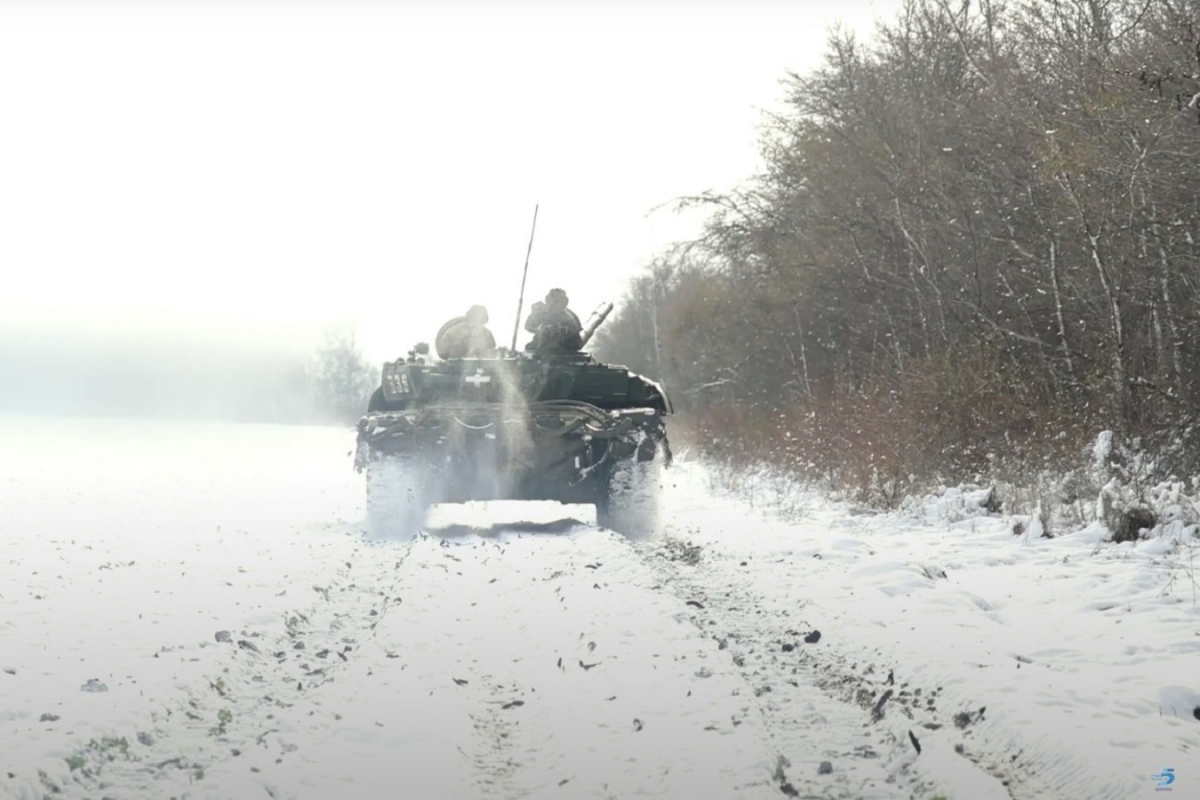 Бажання та постійна практика: як на Запорізькому напрямку навчають танкістів – відео