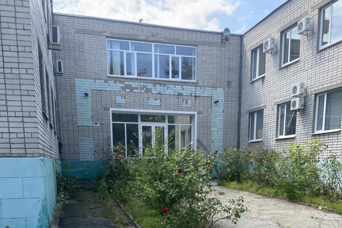 Двоповерхівка на продаж - у Запоріжжі виставлять на аукціон будівлю російського олігарха (фото)
