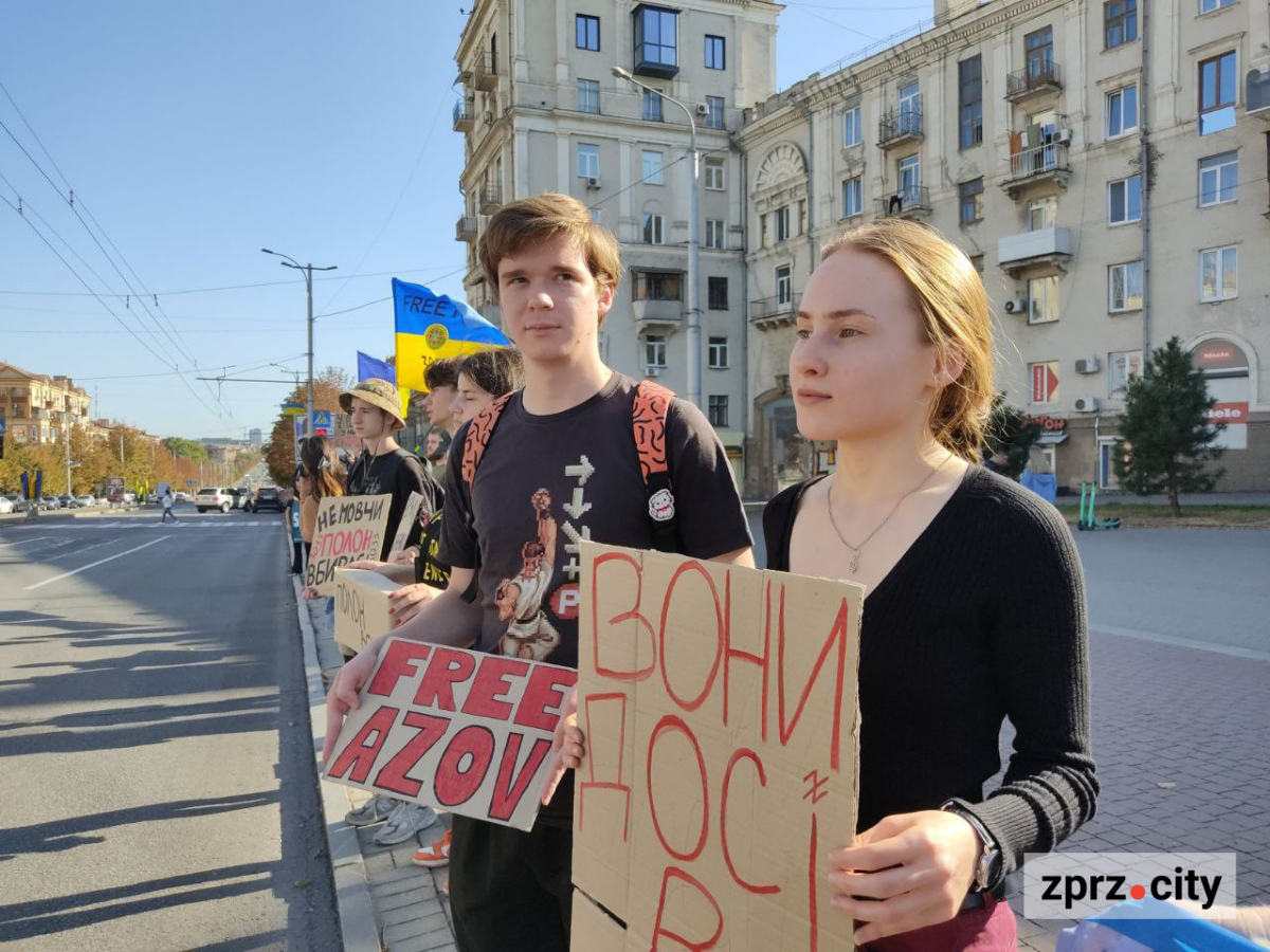 Бути їхнім голосом - у Запоріжжі відбулася акція на підтримку полонених захисників (фото)