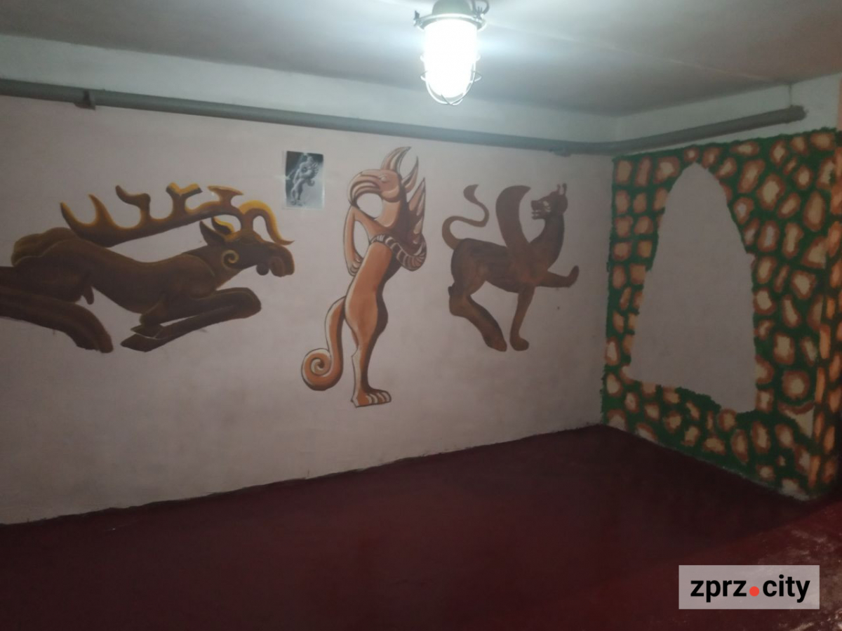 У запорізькому музеї укриття перетворили на дивовижний казковий простір - фото