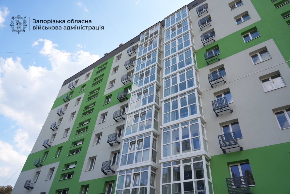 У Запоріжжі відновлення багатоповерхівки на вулиці Зестафонській вийшло на фінішну пряму