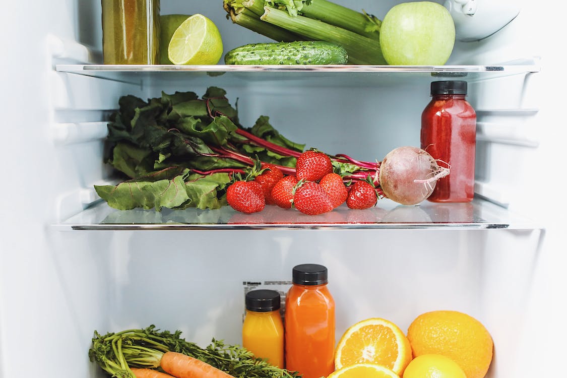 Як зберігати овочі та фрукти у холодильнику – корисні лайфхаки