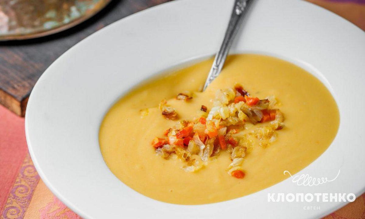 Гороховий крем-суп – покроковий рецепт від Євгена Клопотенка