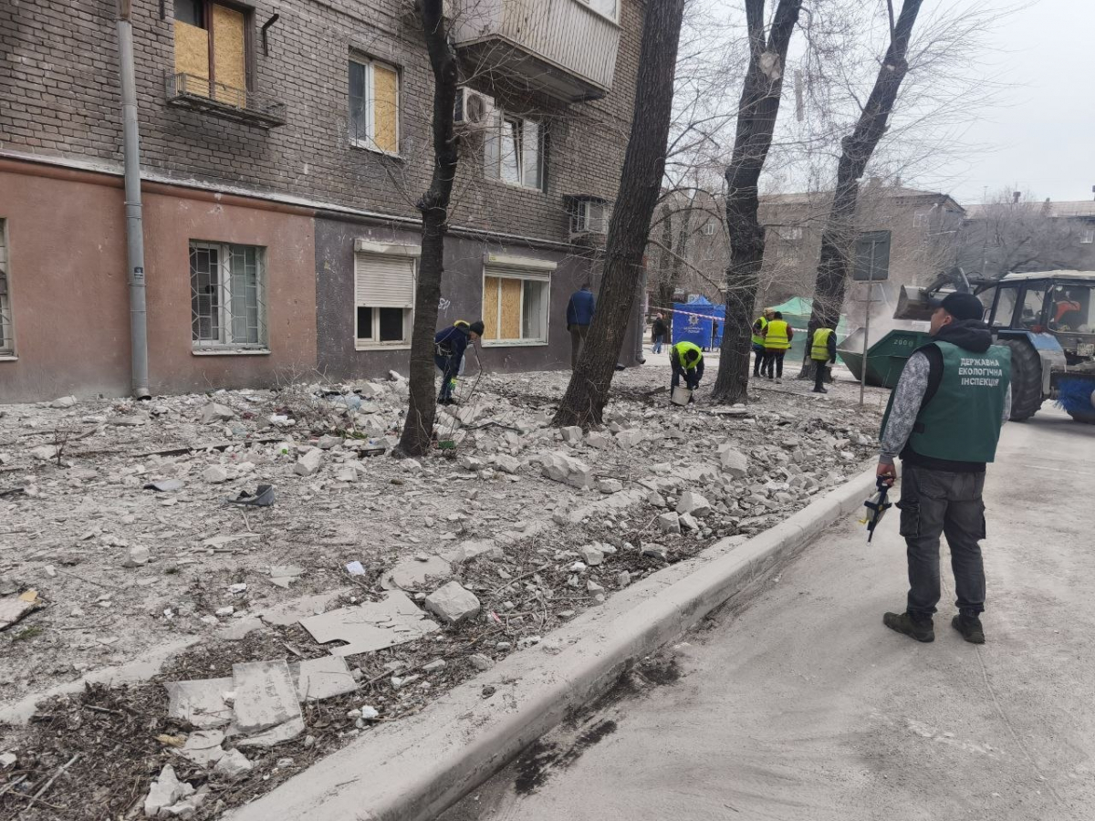 Масована атака на чотири райони Запоріжжя: екологи фіксують масштабні забруднення (фото)