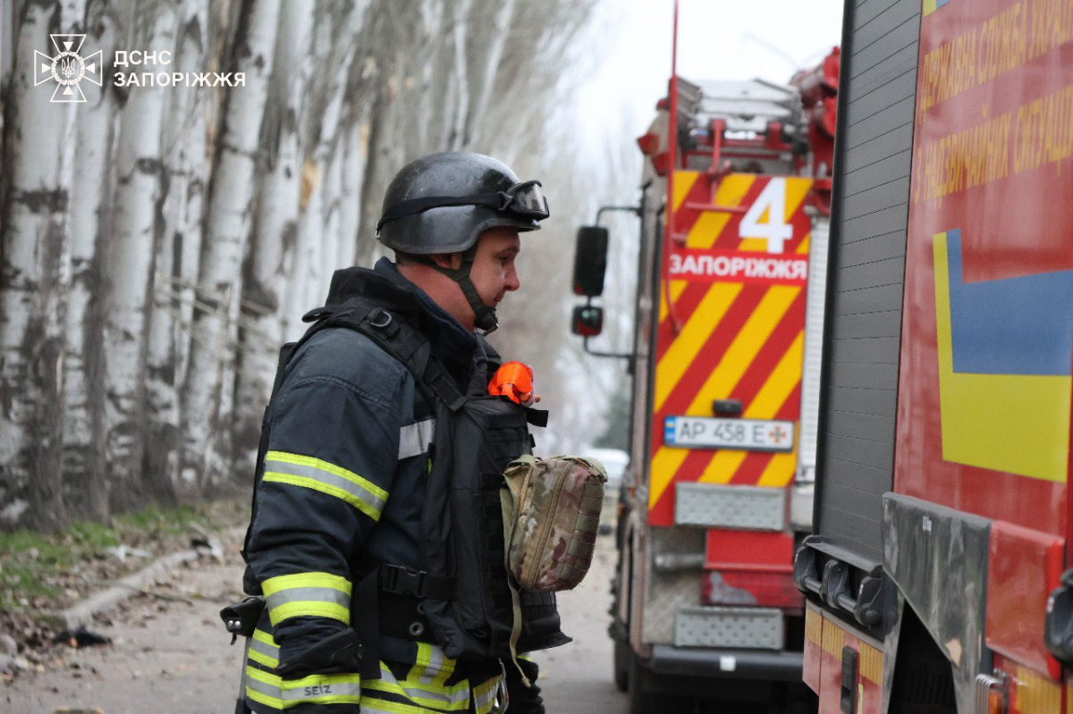 У Запоріжжі завершили аварійно-рятувальні роботи на місцях прильотів - фото наслідків авіаудару 8 грудня