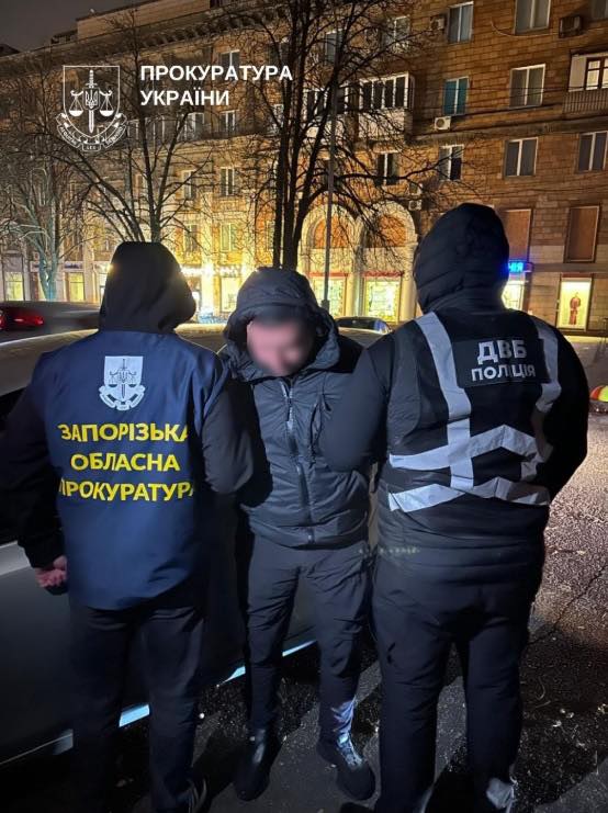 ДБР викрило схему втечі ухилянтів – запорізький правоохоронець організував «бізнес» на дезертирах (фото)