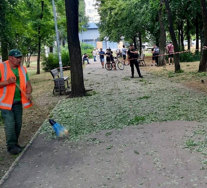 У Запоріжжі збільшилась кількість постраждалих внаслідок падіння на парк уламків ворожого об'єкта