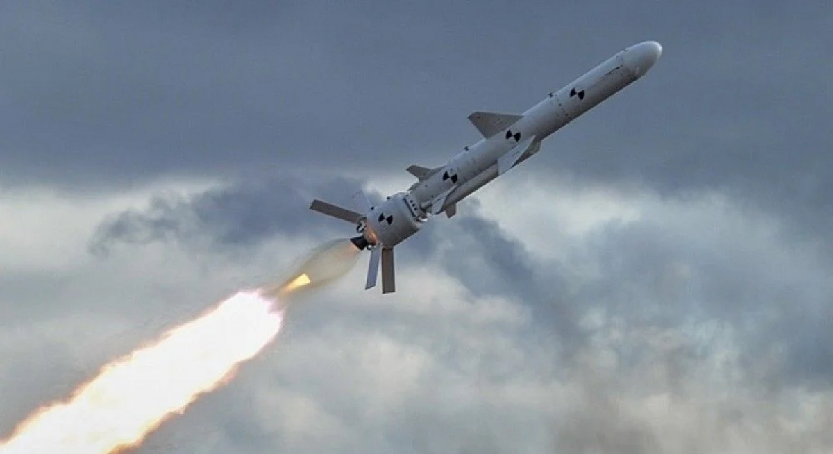 В небі над Запоріжжям збили ракету Х-59 - подробиці