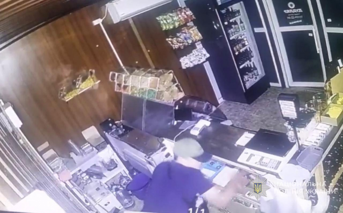 Знову за старе — у Запоріжжі затримали злодія-рецидивіста з рф, який обікрав кіоск та квартиру (фото)