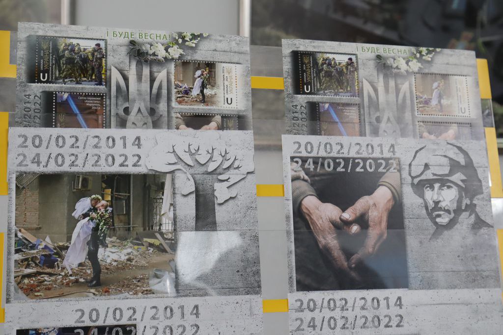 «І буде весна!» - до річниці російсько-української війни у Запоріжжі погасили особливі марки