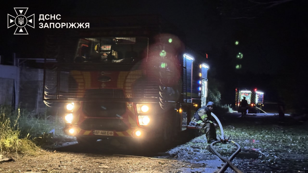 Російські дрони вночі атакували Запоріжжя - за минулу добу внаслідок обстрілів шестеро поранених (фото, відео)