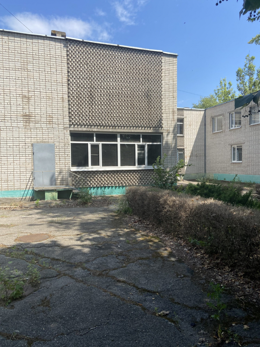 Двоповерхівка на продаж - у Запоріжжі виставлять на аукціон будівлю російського олігарха (фото)