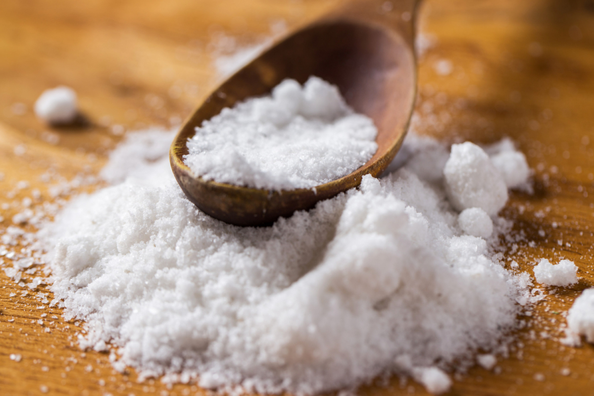 Без солі – смачно: як використовувати менше солі в кулінарії без втрати смаку