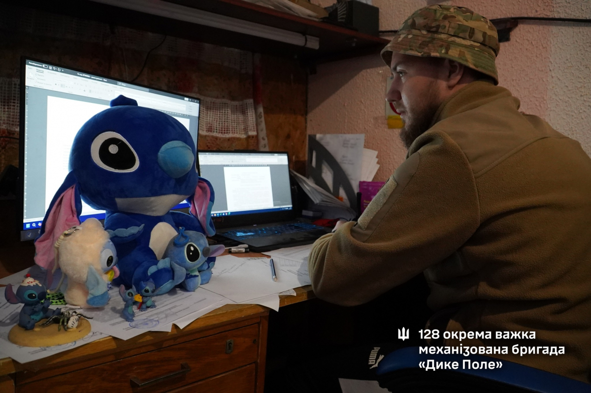 Пройшов пекло боїв на Донеччині та під Запоріжжям - піхотинець з мултяшним талісманом воює на фронті (фото)