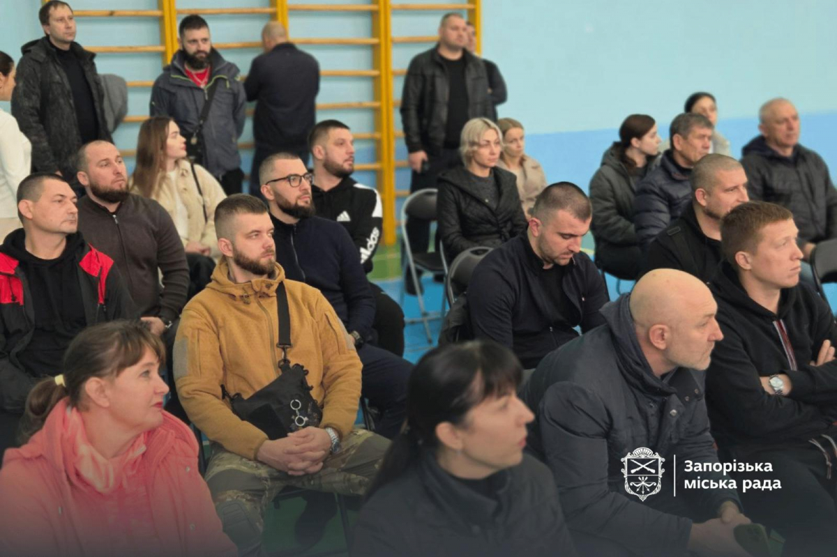 У Запоріжжі освоюють піклбол - як новий спорт допомагає ветеранам повертатися до життя (фото)