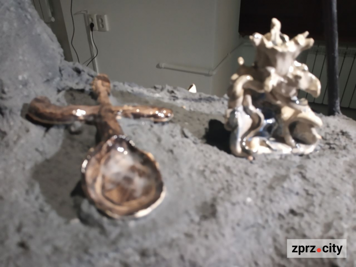 Запорізький центр сучасного мистецтва пропонує зануритись у чужі спогади (фото)