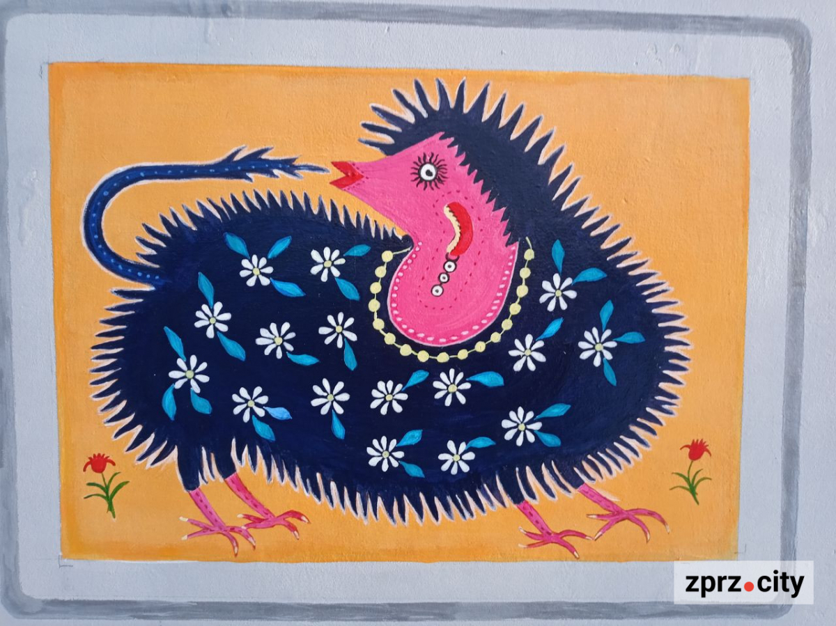 Стало відомо, хто прикрасив запорізьку багатоповерхівку розписами в стилі Марії Примаченко - фото