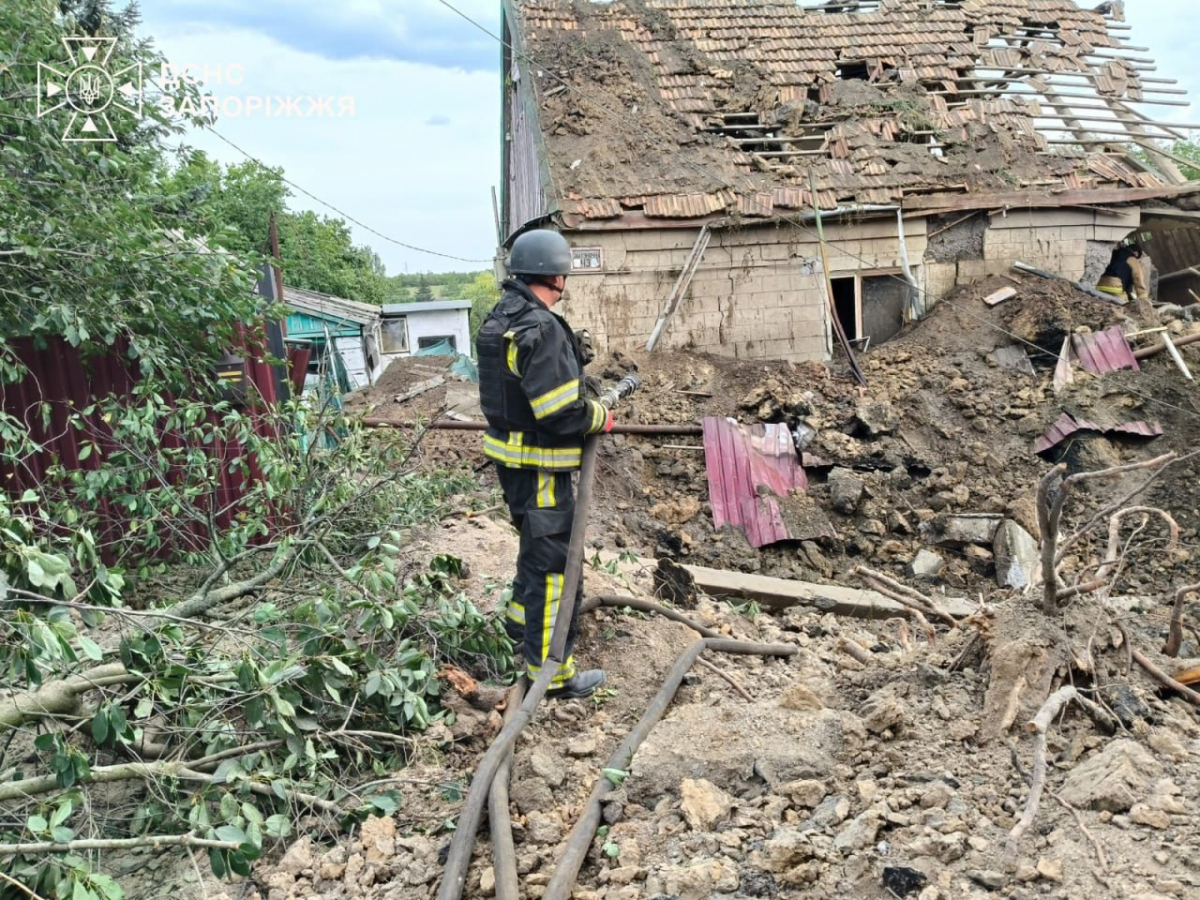 Понад 900 ударів за добу: на Запоріжжі загинули двоє чоловіків, семеро людей отримали поранення (фото)