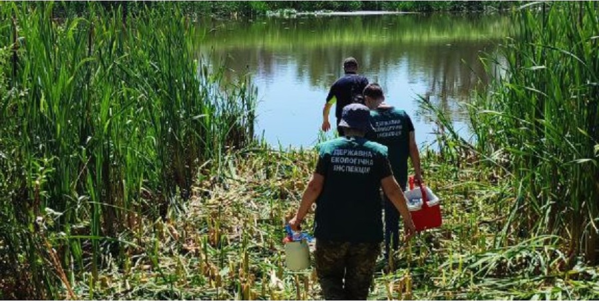 Зневоднені понад десять озер - що відбувається з водоймами на острові Хортиця (фото)