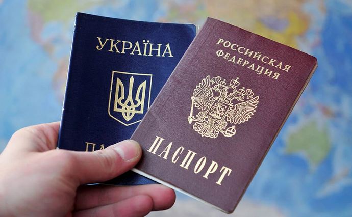 Примусова паспортизація: у Запорізькій області окупанти змушують брати паспорти рф погрозами та обмеженнями