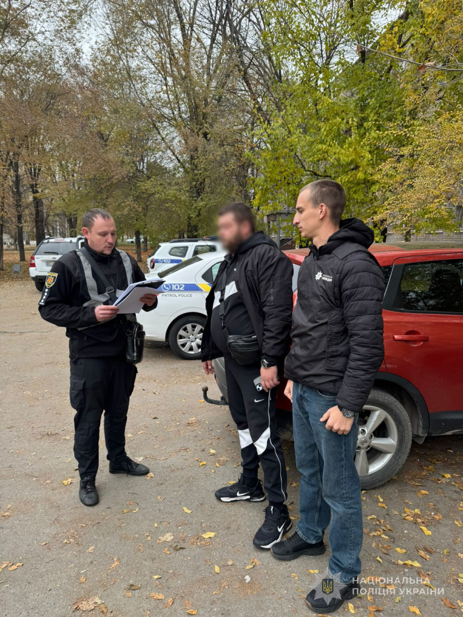 Створив злочинну організацію та розкрадав бюджетні кошти - затримали голову селищної ради із Запорізького району (фото)