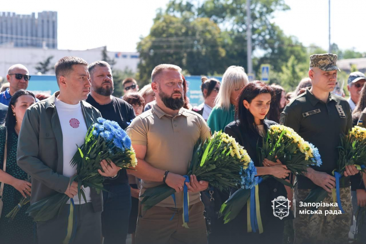  Алея пам'яті полеглих Героїв