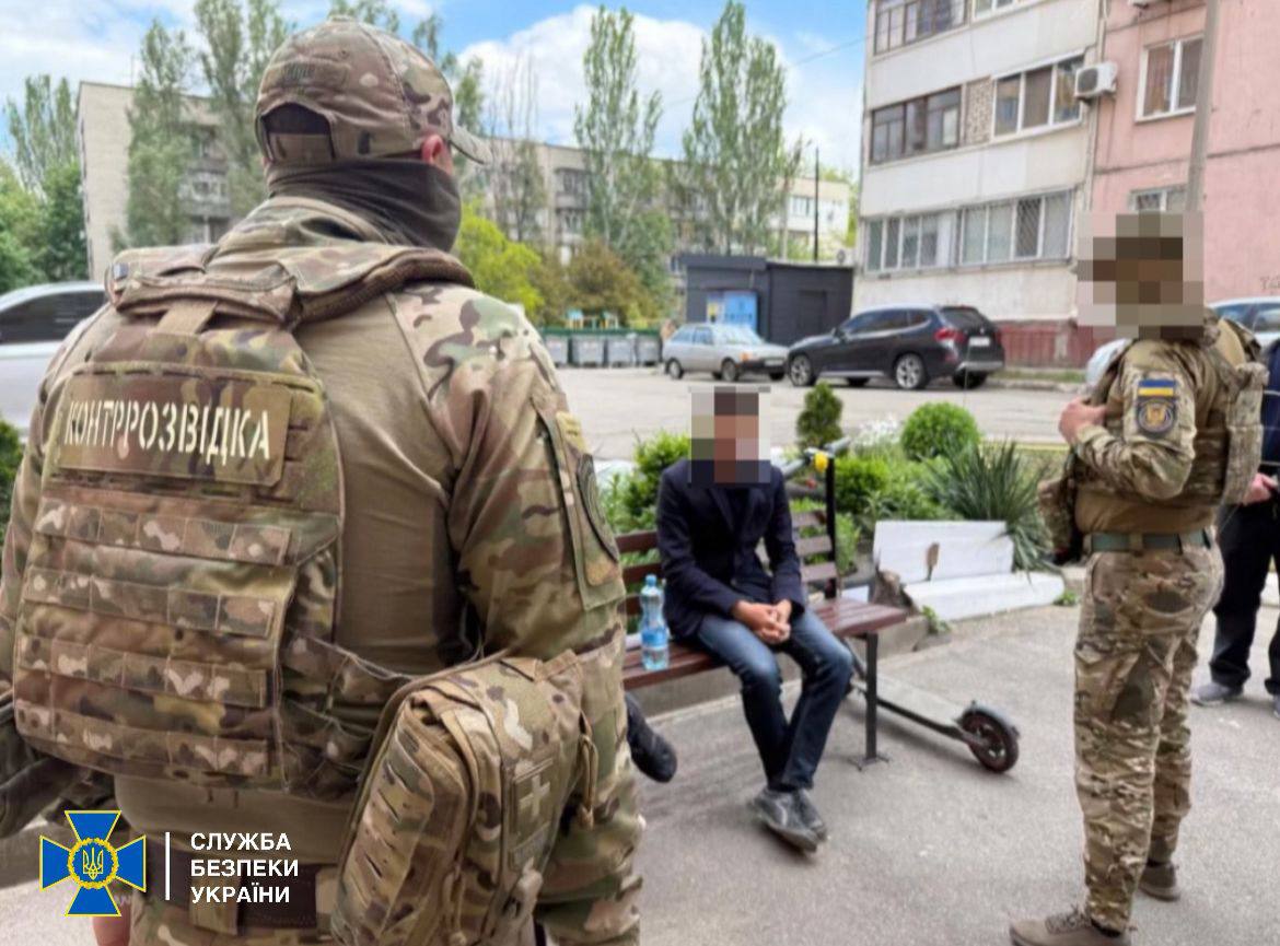 Організував незаконне переправлення ухилянтів за кордон – СБУ викрила запоріжця (фото)