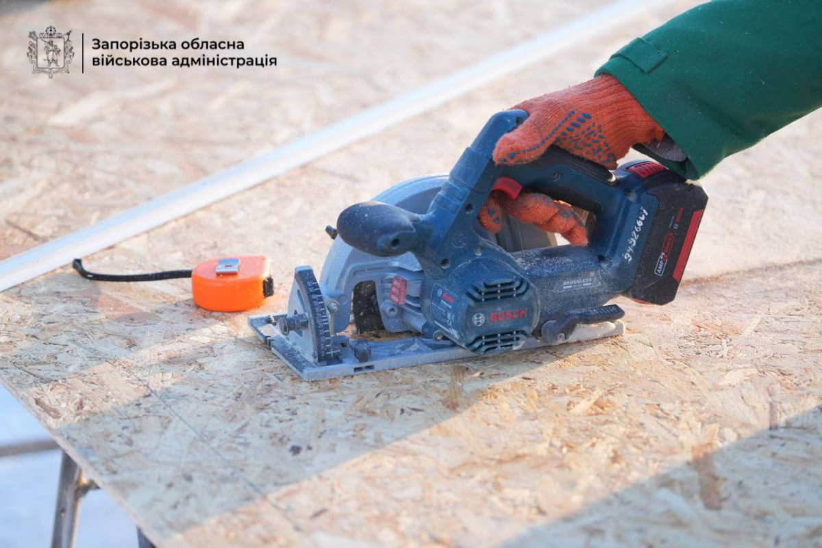 Напередодні Нового року ворог атакував Запоріжжя - фото наслідків