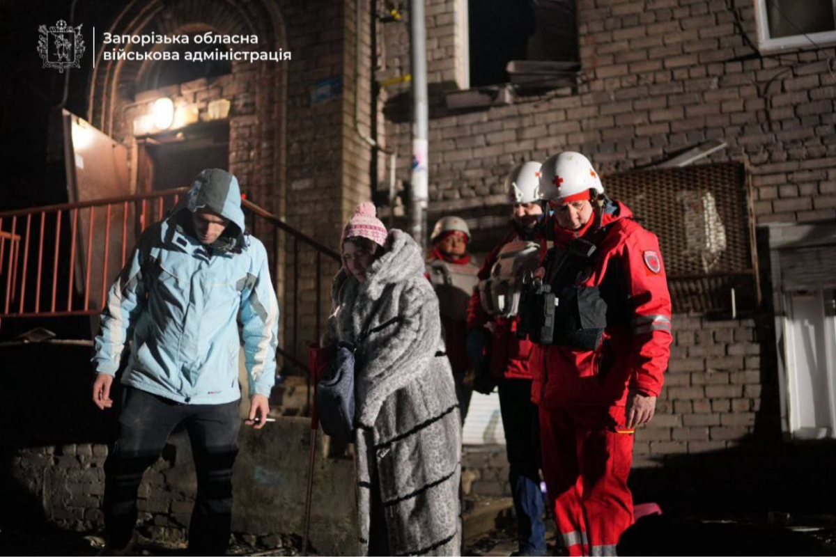 Вісім ударів за ніч: Запоріжжя атакували дрони — постраждали мешканці двох районів (фото, відео)