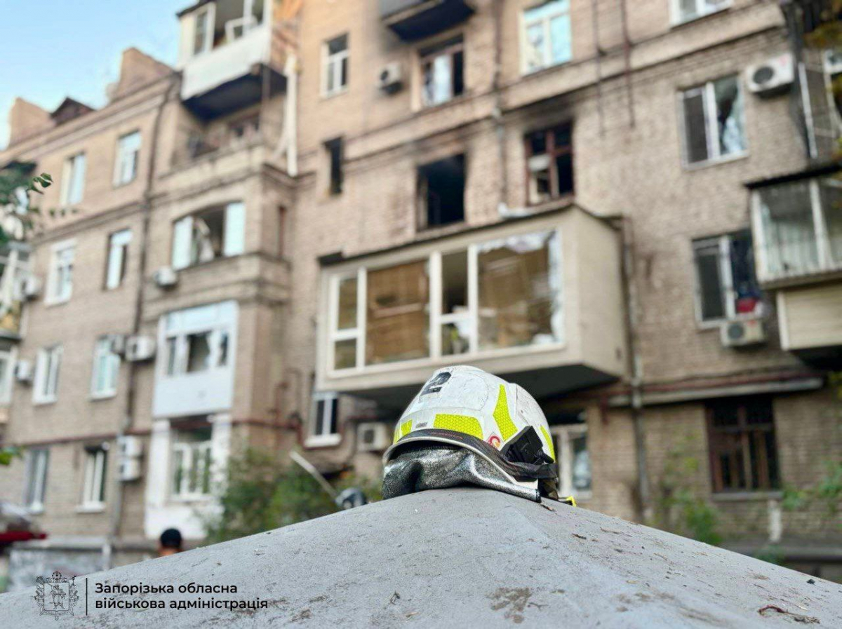 Нічна атака на Запоріжжя 30 серпня - російськи ракети та дрони вбили людину, понад два десятки поранено, серед них діти (фто, відео)