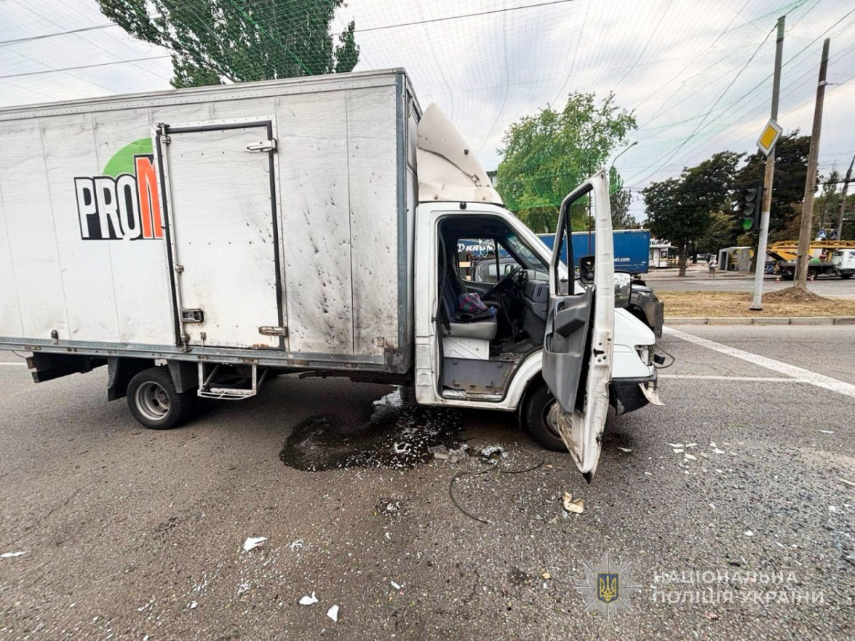  Масована ракетна атака по Запоріжжю - внаслідок ворожих ударів є поранені, серед них діти (фото, відео)