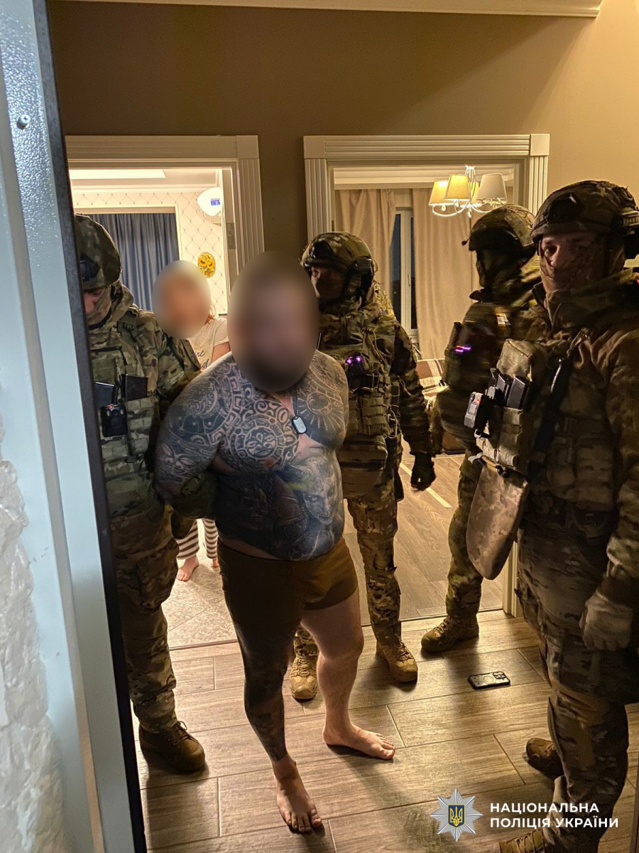 «Родинна справа»: мешканець Запоріжжя організував масштабну схему контрабанди та збуту забороненого наркотичного засобу (фото)