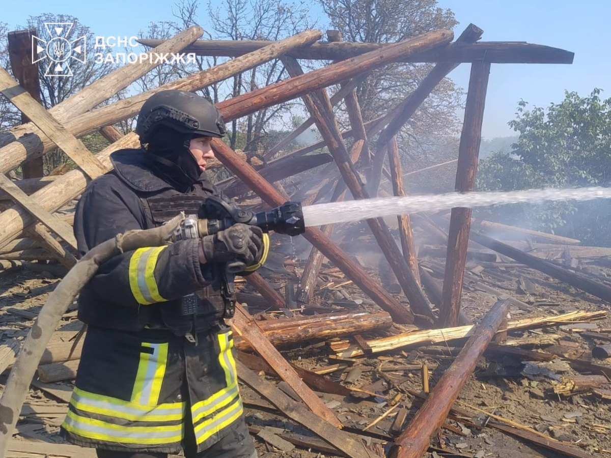 На Запоріжжі внаслідок ворожих атак дві людини загинули, ще четверо отримали поранення (фото, відео)