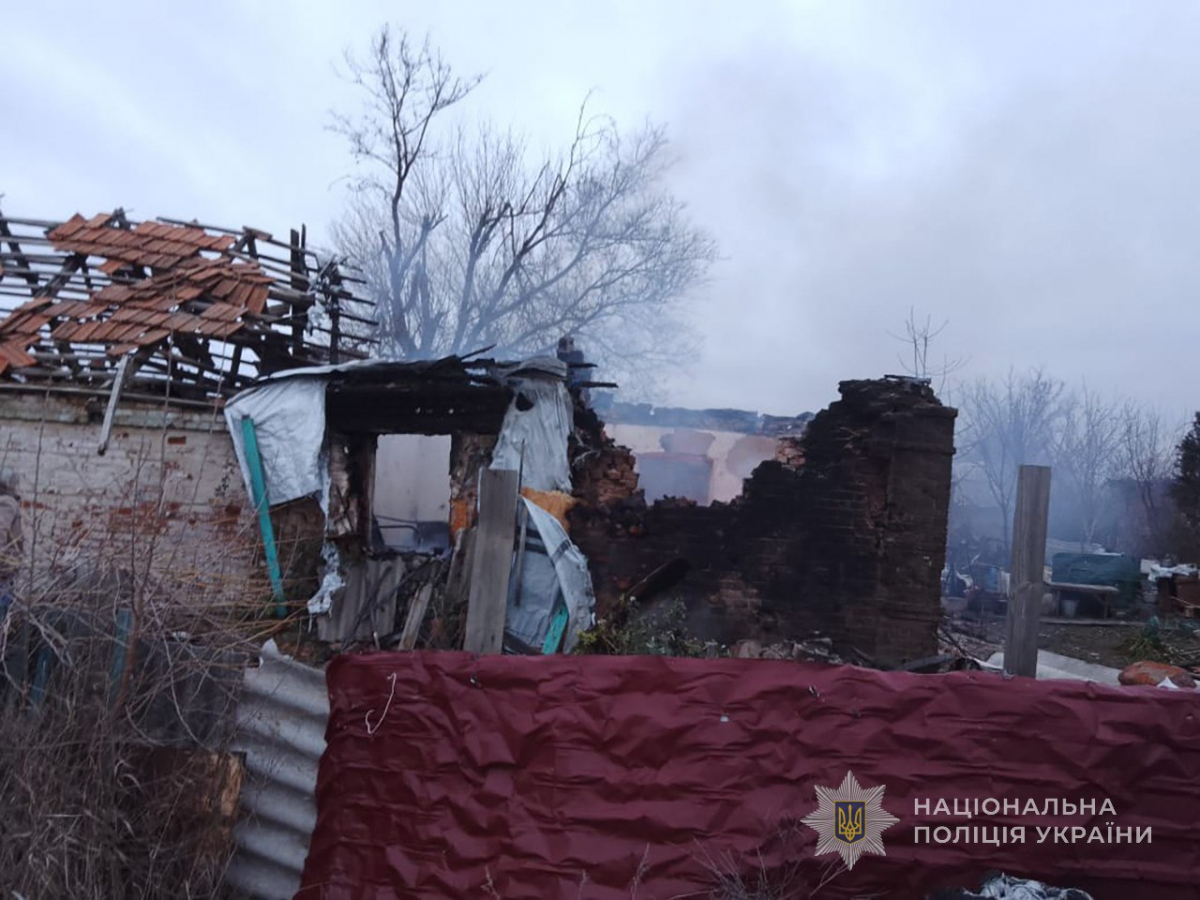 Поранення, руйнування і пожежа - які наслідки ворожих обстрілів Запорізької області за добу