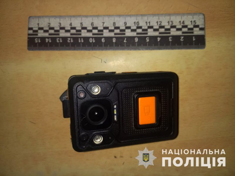 На блокпості в Запорізькій області п'яний водій дав поліцейським хабар