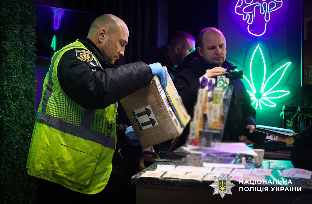 Льодяники, шоколад та желатинові ведмедики: у запорізьких магазинах наркотики маскували під "легальну" продукцію