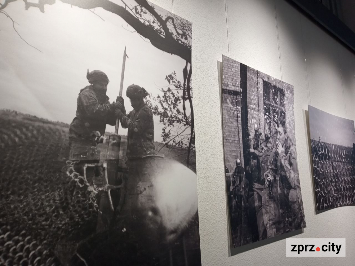 Магія співпадінь - у Запоріжжі показали незвичайне поєднання військового та тилового світів