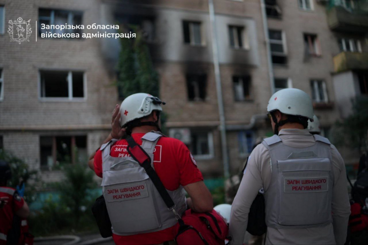 Нічна атака на Запоріжжя 30 серпня - російськи ракети та дрони вбили людину, понад два десятки поранено, серед них діти (фто, відео)
