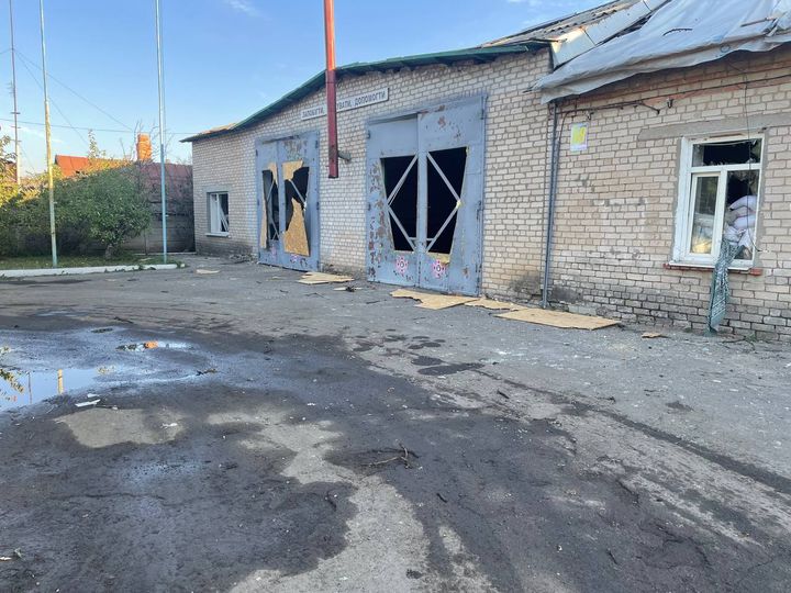 Ворог обстріляв пожежно-рятувальну частину в Оріхові: фото наслідків