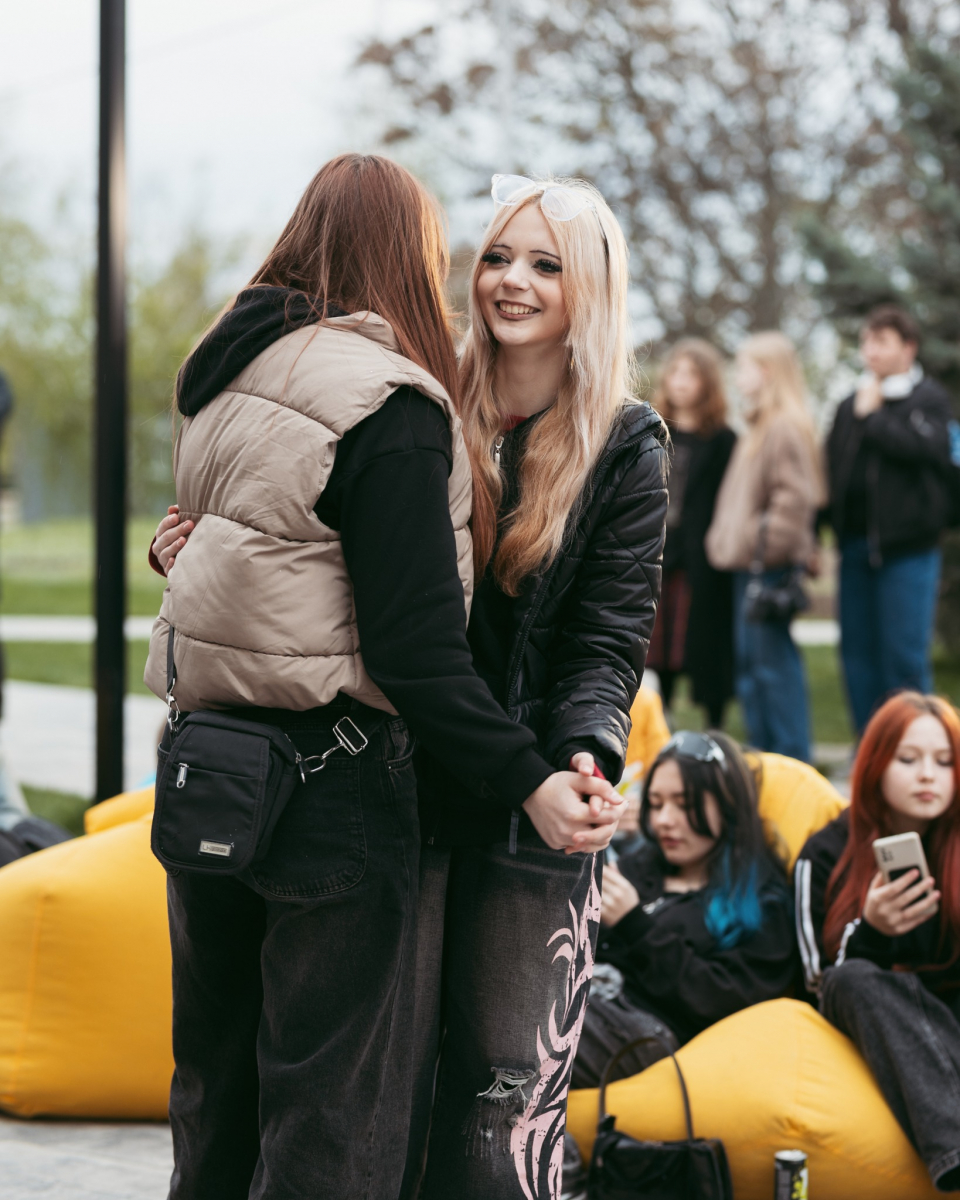 Презентували скейт-майданчик: у Запоріжжі відбувся молодіжний фестиваль (фото)